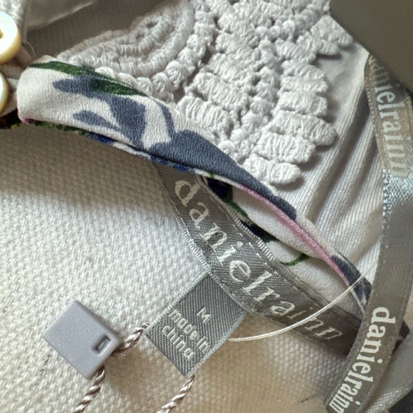 Floral Tank Bohemian New Size Medium - Picture 3 of 3